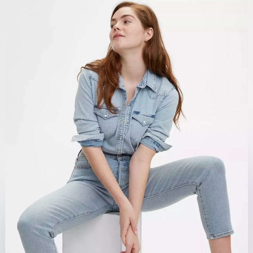 Levi's Women’s Blue Denim Chambray Shirt Shacket Sz 1X XXL Western Barn Chore